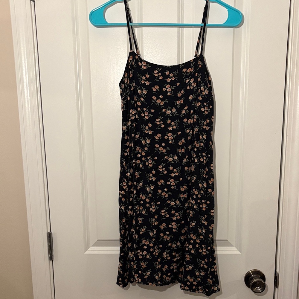 American Eagle Floral Tie Back Dress